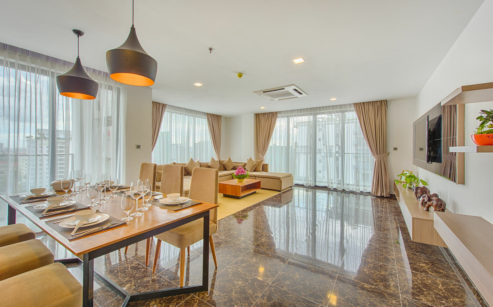 Mansion 51 Hotel&Apartamento Phnom Penh Exterior foto
